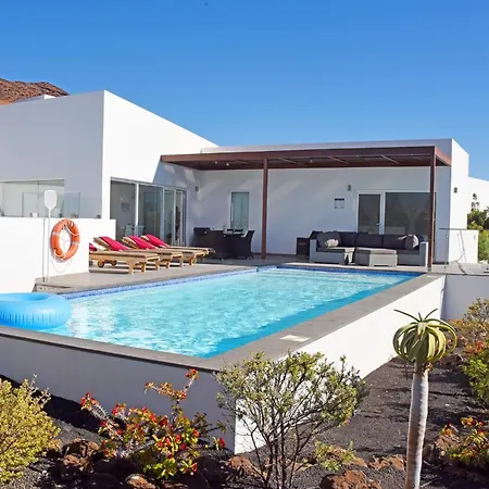 Villa Ereza Royal Deluxe Hoopoe-10